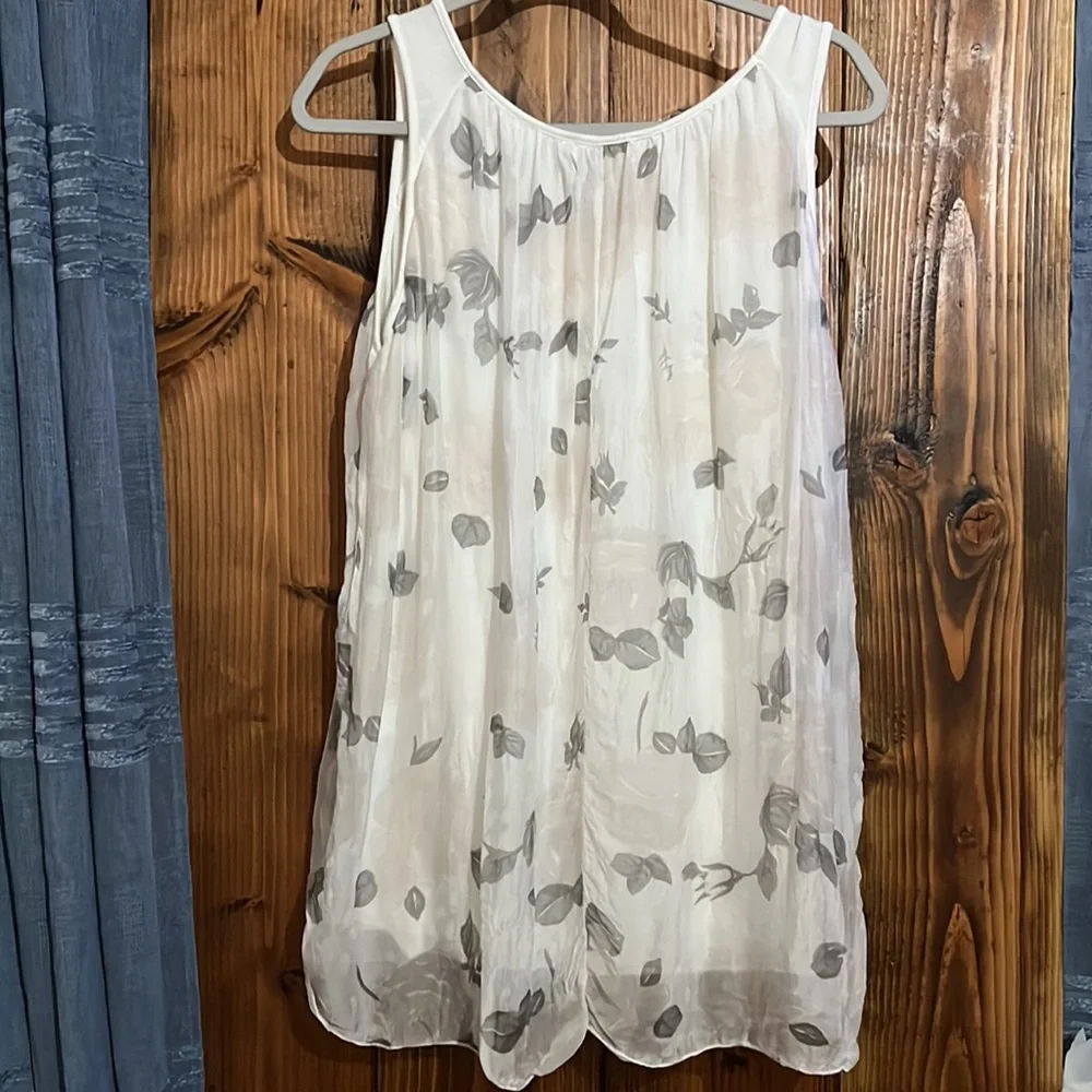 M made in Italy Silk and Viscose Floral Tank - Picture 7 of 11